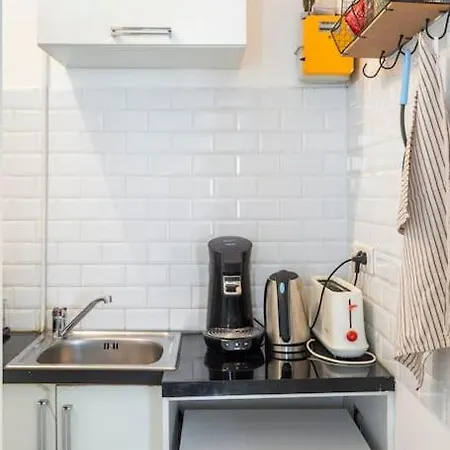 Charming Bright Parisian Flat * Paris
