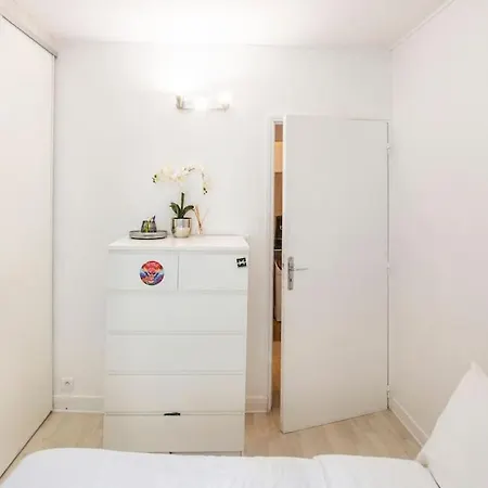 Appartement Charming Bright Parisian Flat Paris
